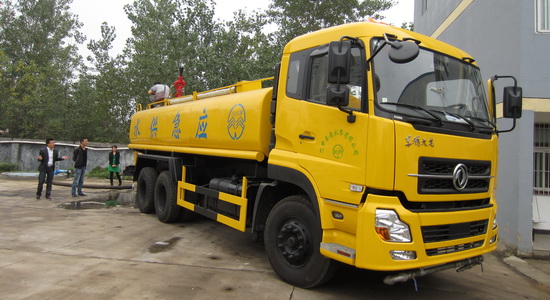 東風(fēng)天龍消防灑水車(chē)